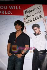 Shahrukh Khan promotes My Name is Khan in Cinemax on 20th Feb 2010 (55).JPG